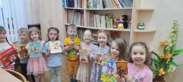 "Такие разные книги" "Такие разные книги".